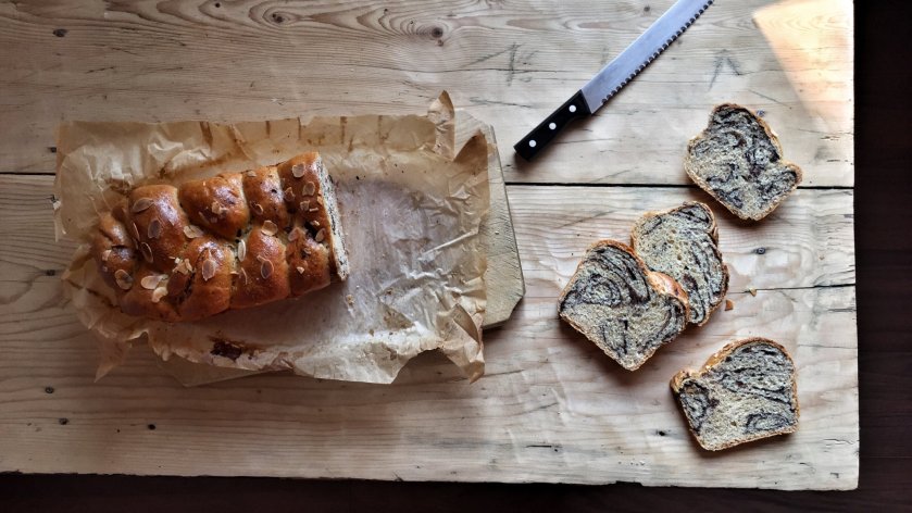 Mákos fonott kalács –&nbsp;kovásszal