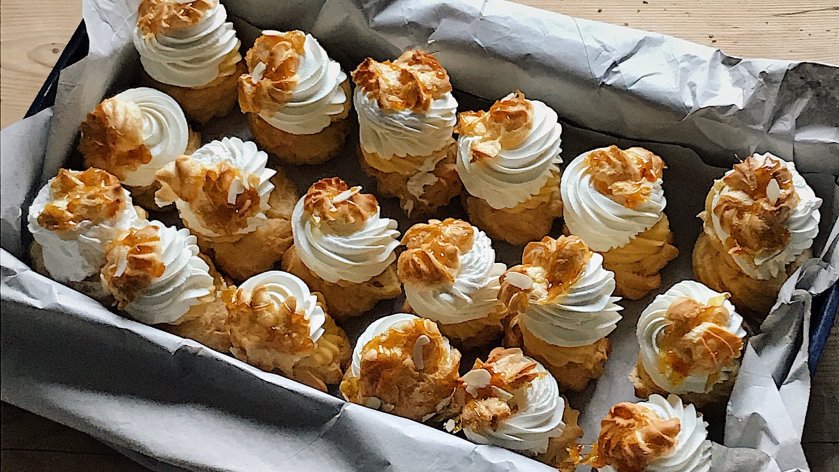 Békebeli képviselőfánk igazi, főzött&nbsp;sárgakrémmel