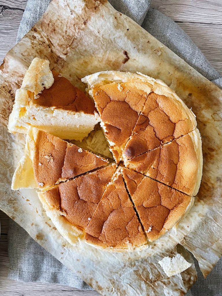 Japán sajttorta | légies, könnyed,&nbsp;pihe-puha